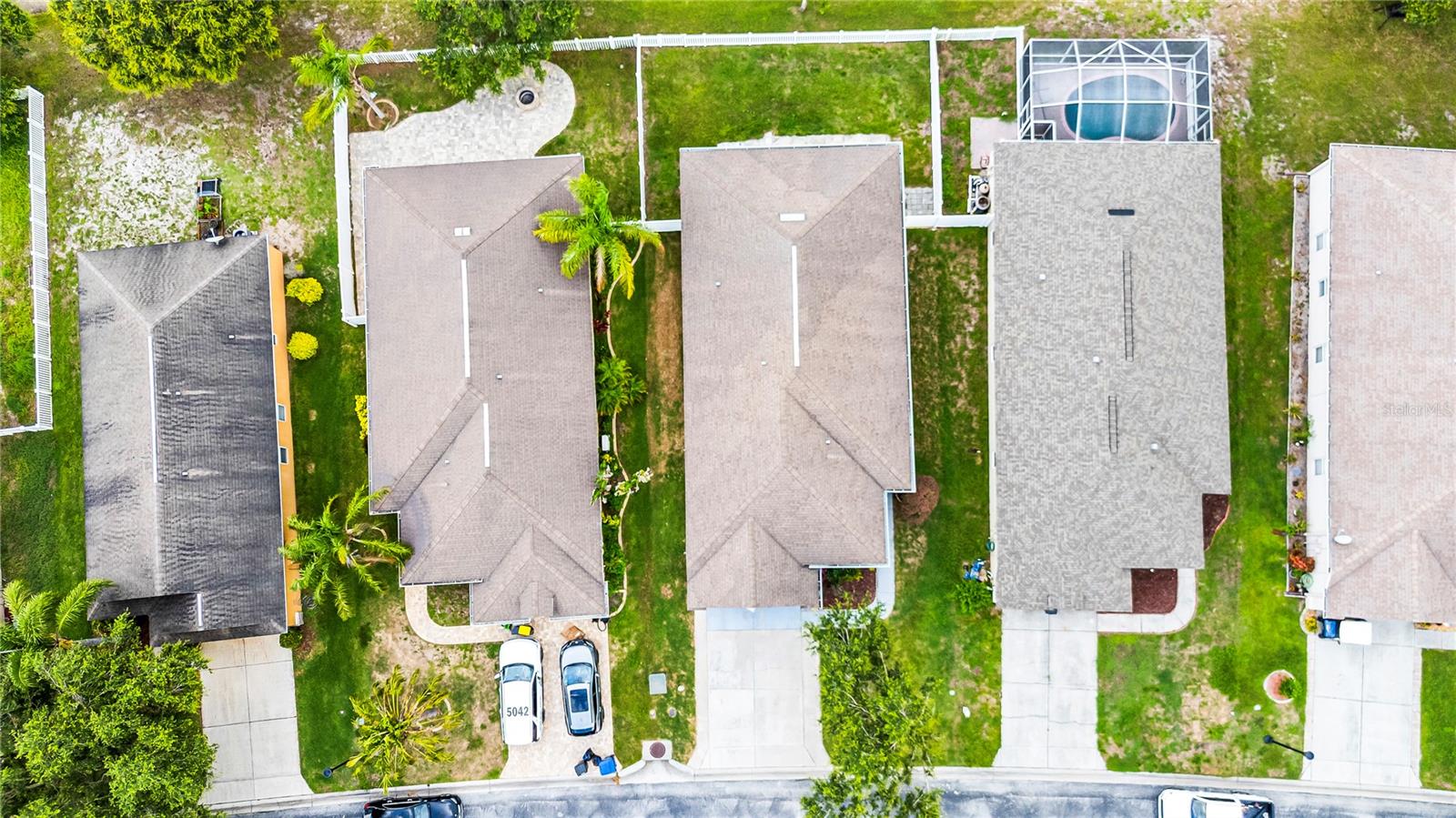 Image 8 of 22 For 12631 Chenwood Avenue