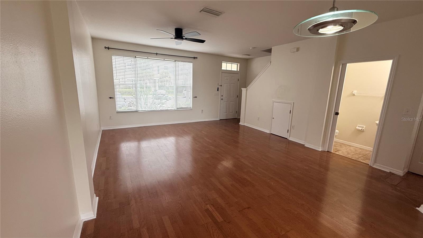 Image 6 of 27 For 12287 Country White Circle