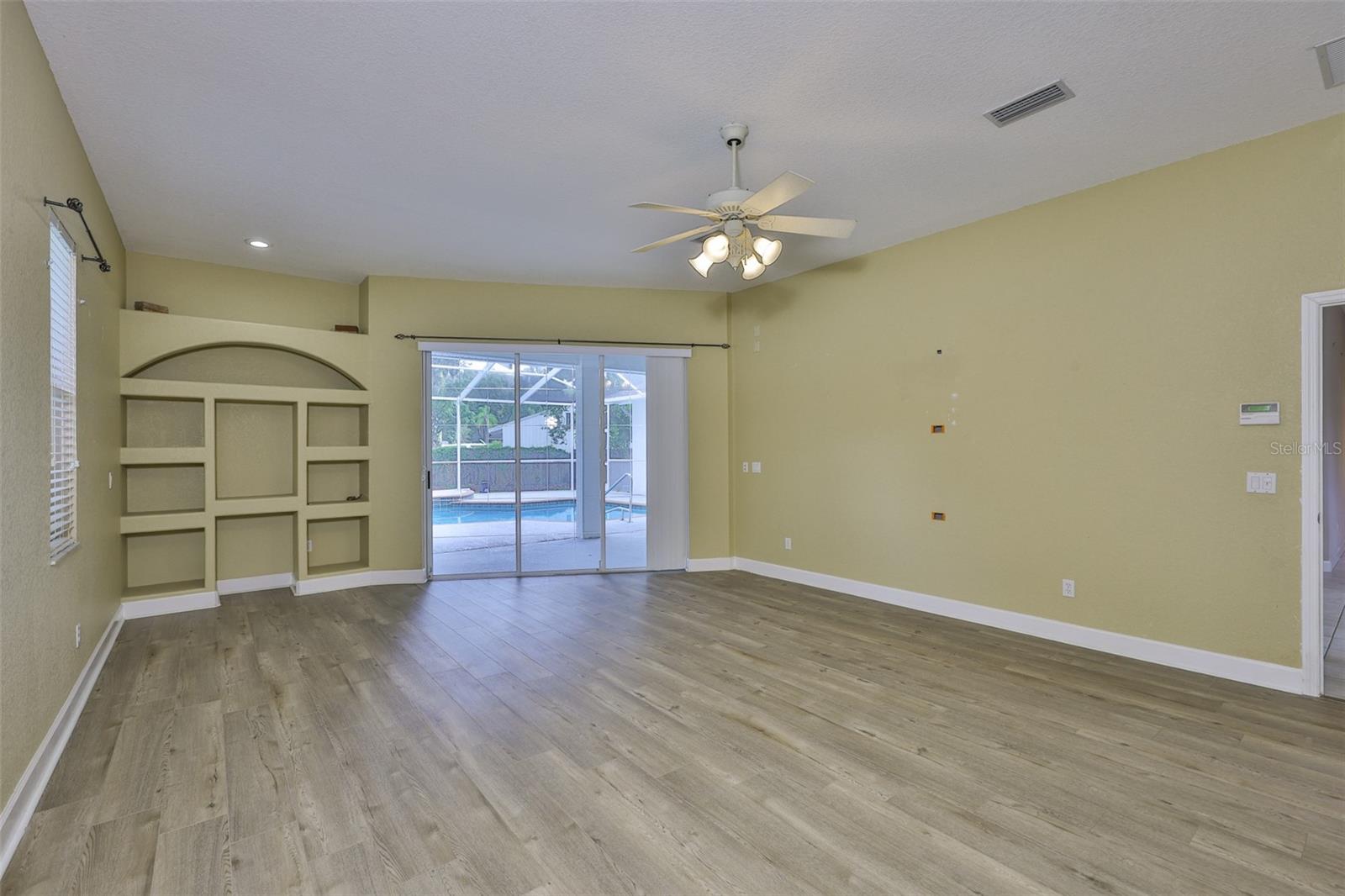 Image 17 of 63 For 401 Havenwood Way