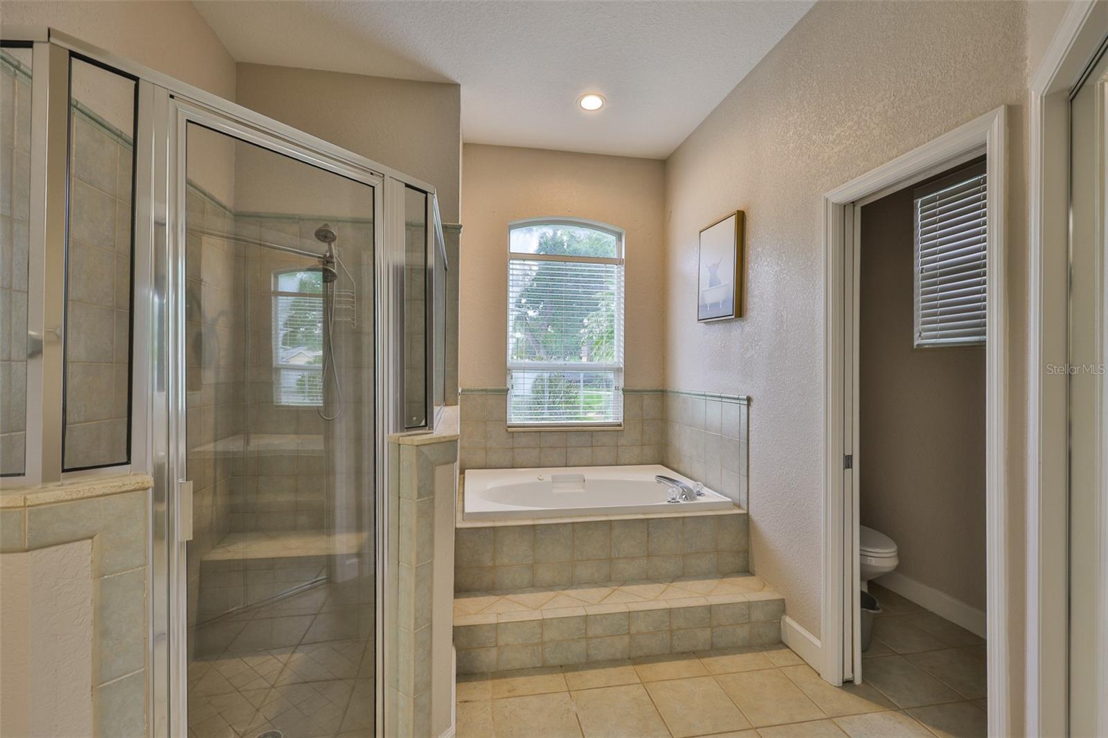 Image 23 of 63 For 401 Havenwood Way