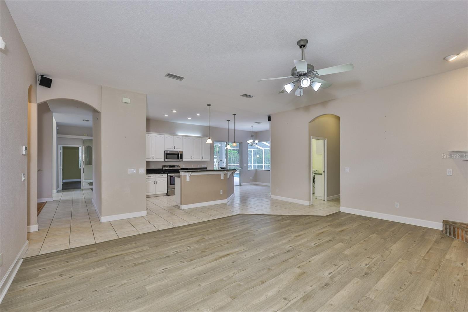 Image 30 of 63 For 401 Havenwood Way
