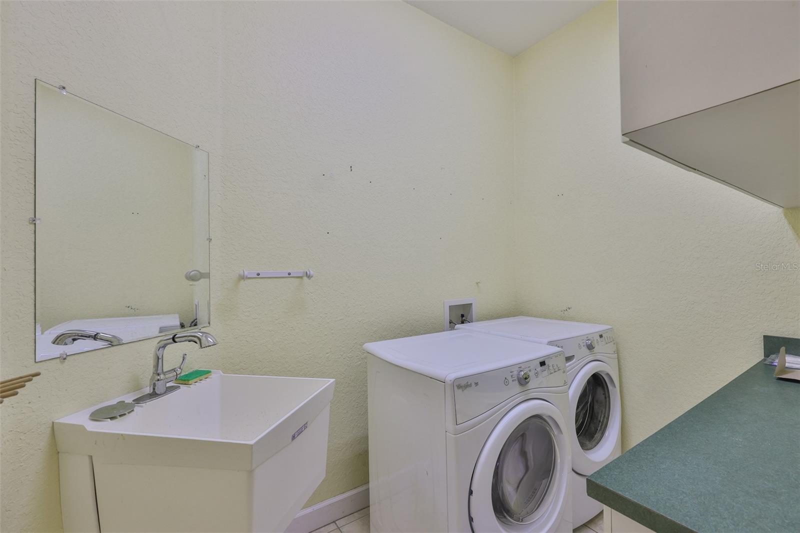 Image 36 of 63 For 401 Havenwood Way