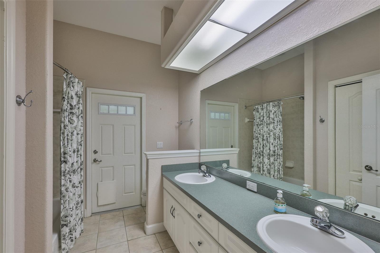 Image 37 of 63 For 401 Havenwood Way