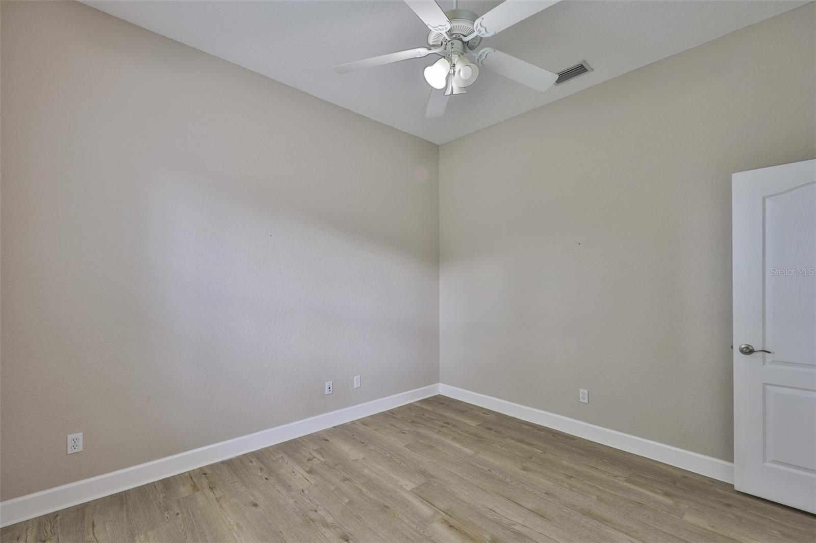 Image 40 of 63 For 401 Havenwood Way