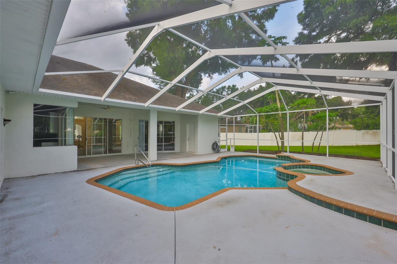 Image 51 of 63 For 401 Havenwood Way