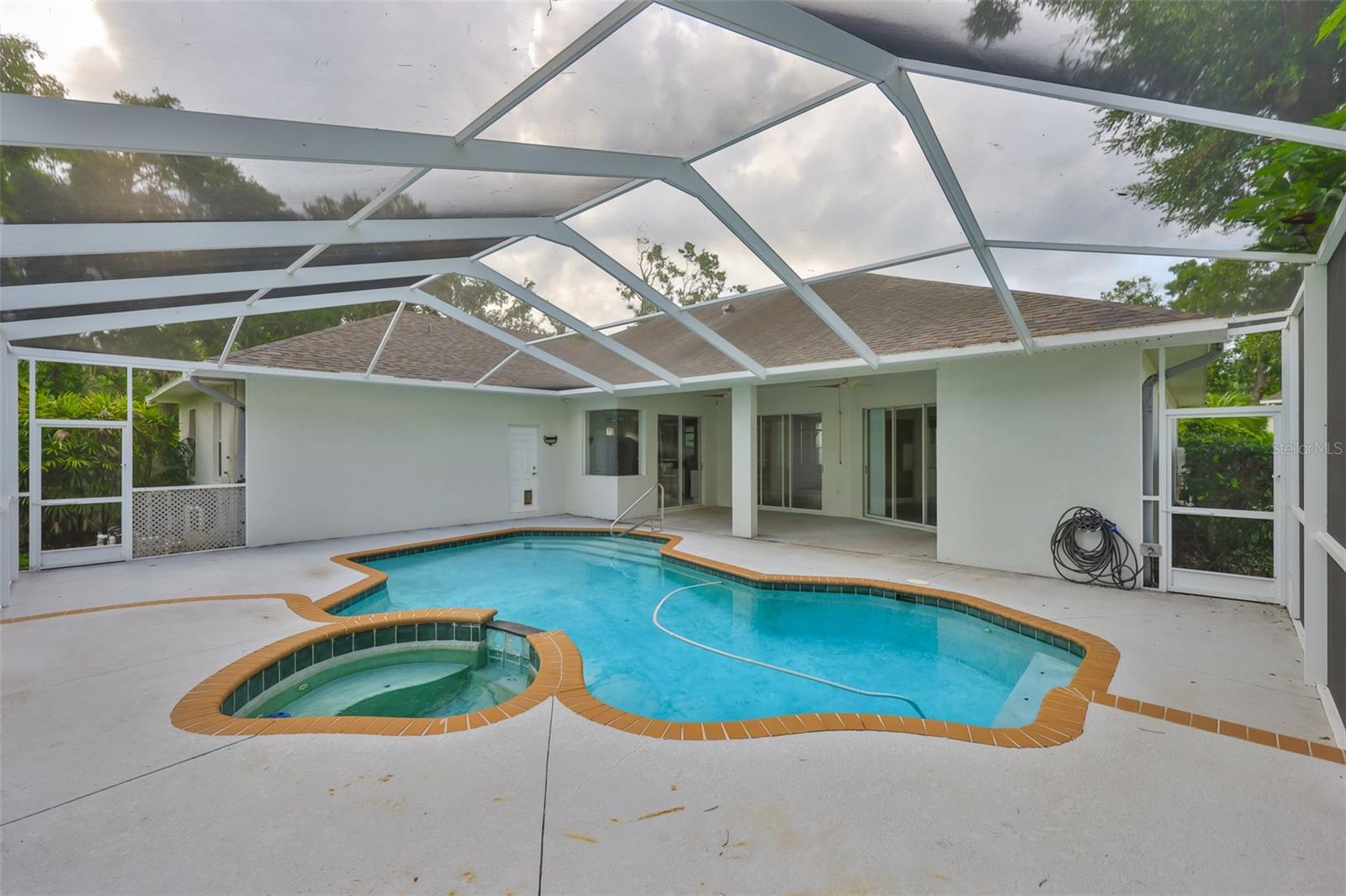 Image 52 of 63 For 401 Havenwood Way