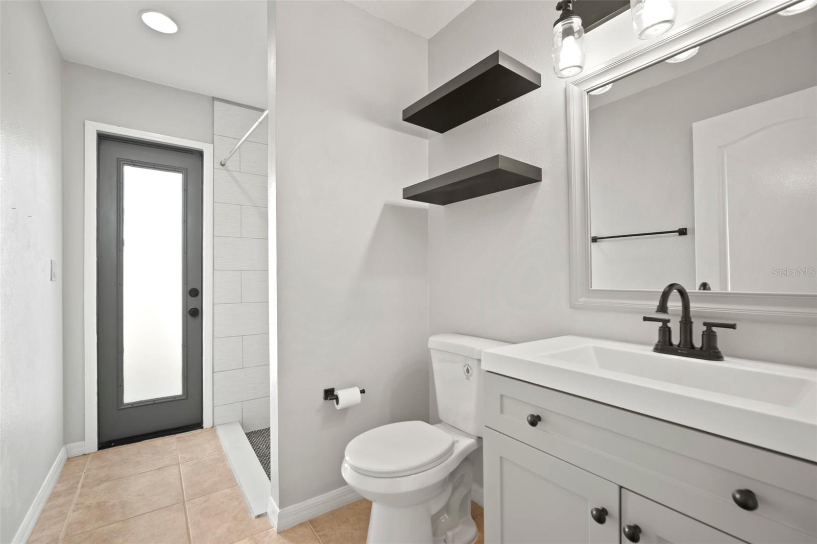Image 21 of 55 For 10101 Paddock Oaks Drive