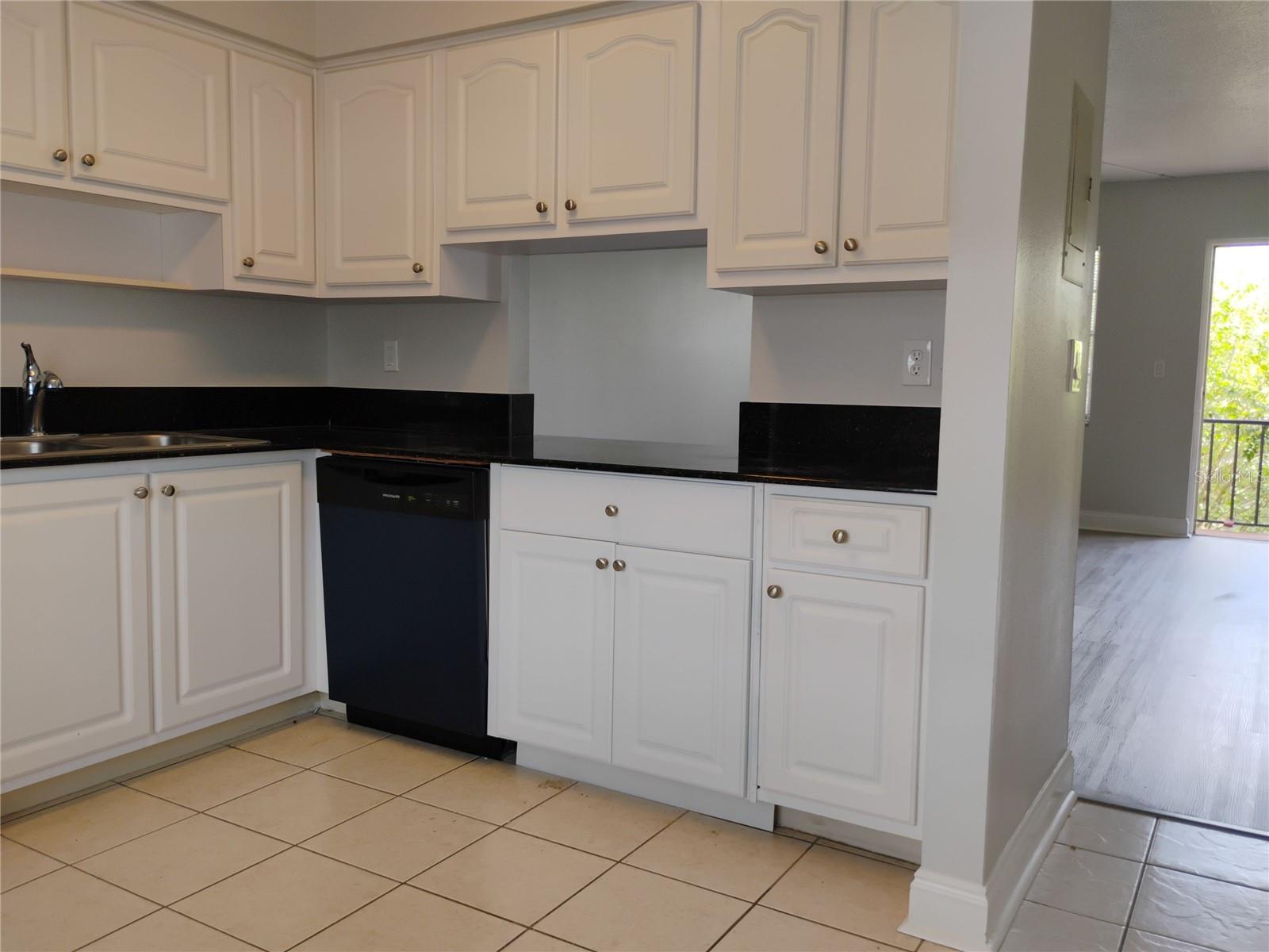 Image 2 of 12 For 120 Church Avenue 203