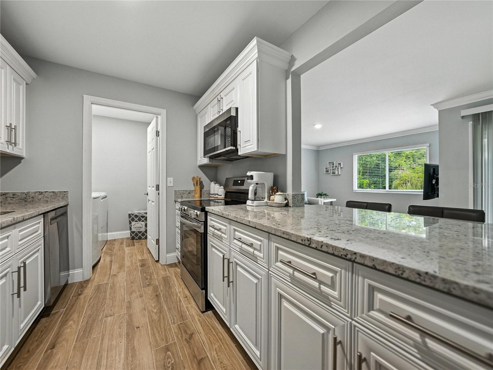 Image 13 of 40 For 13285 Arbor Pointe Circle 202