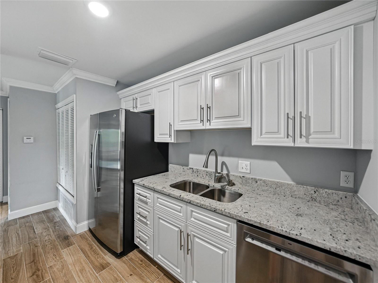 Image 14 of 40 For 13285 Arbor Pointe Circle 202