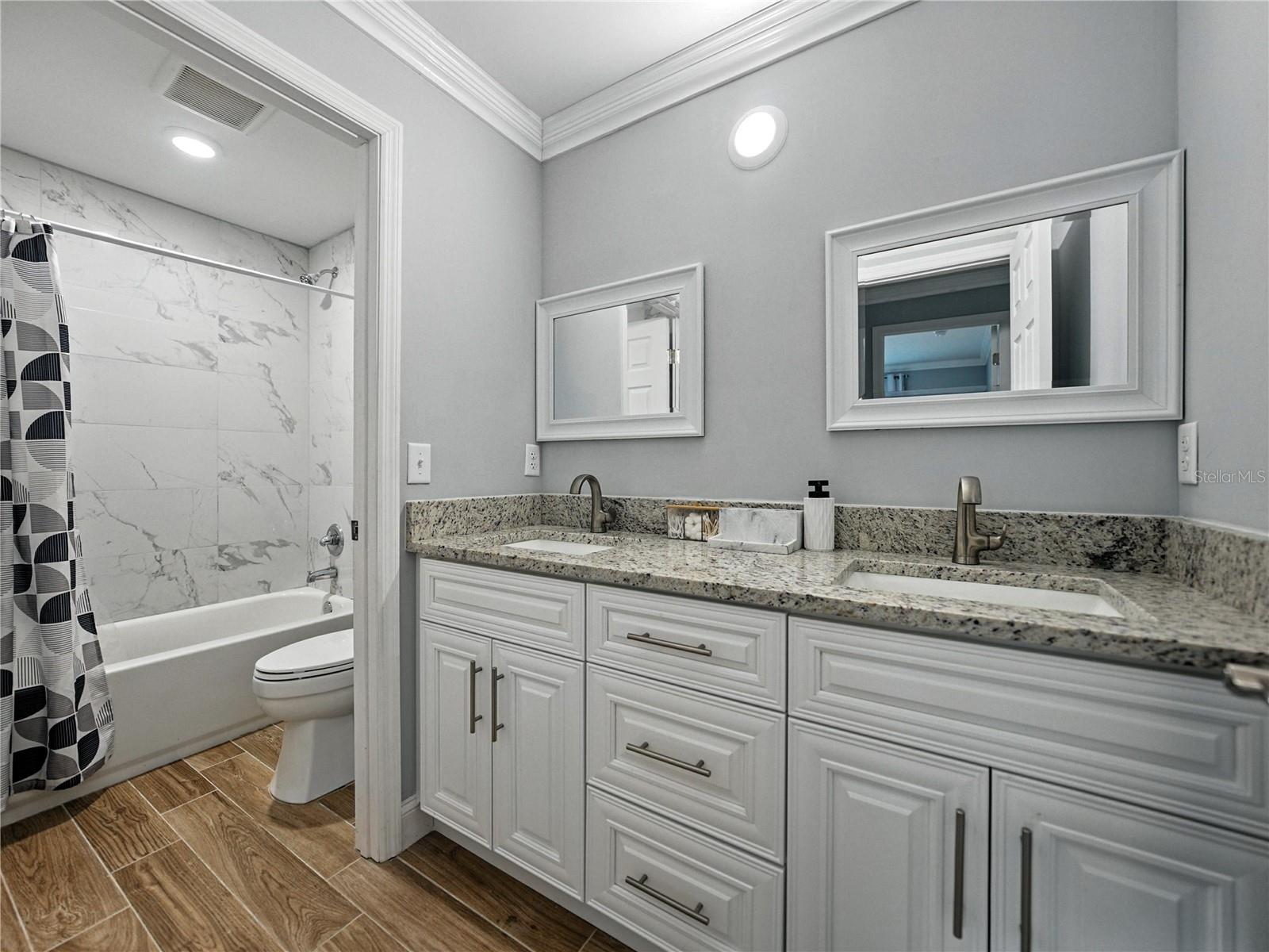 Image 21 of 40 For 13285 Arbor Pointe Circle 202