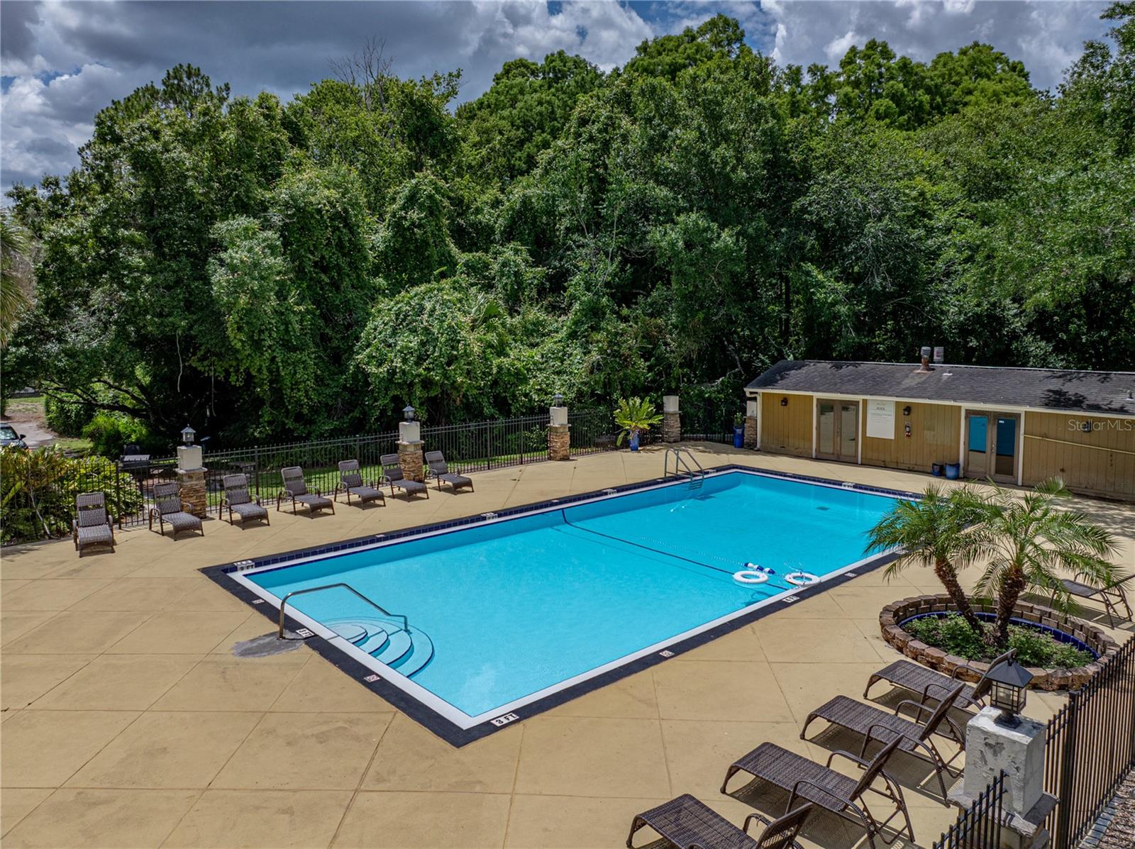 Image 28 of 40 For 13285 Arbor Pointe Circle 202
