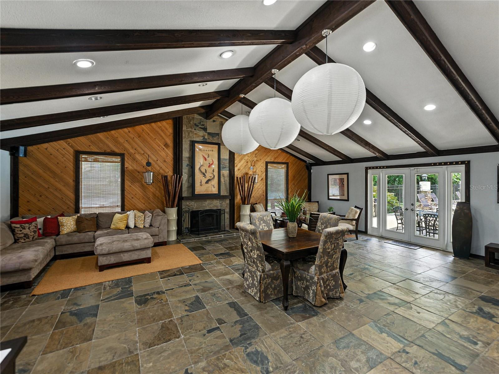 Image 33 of 40 For 13285 Arbor Pointe Circle 202