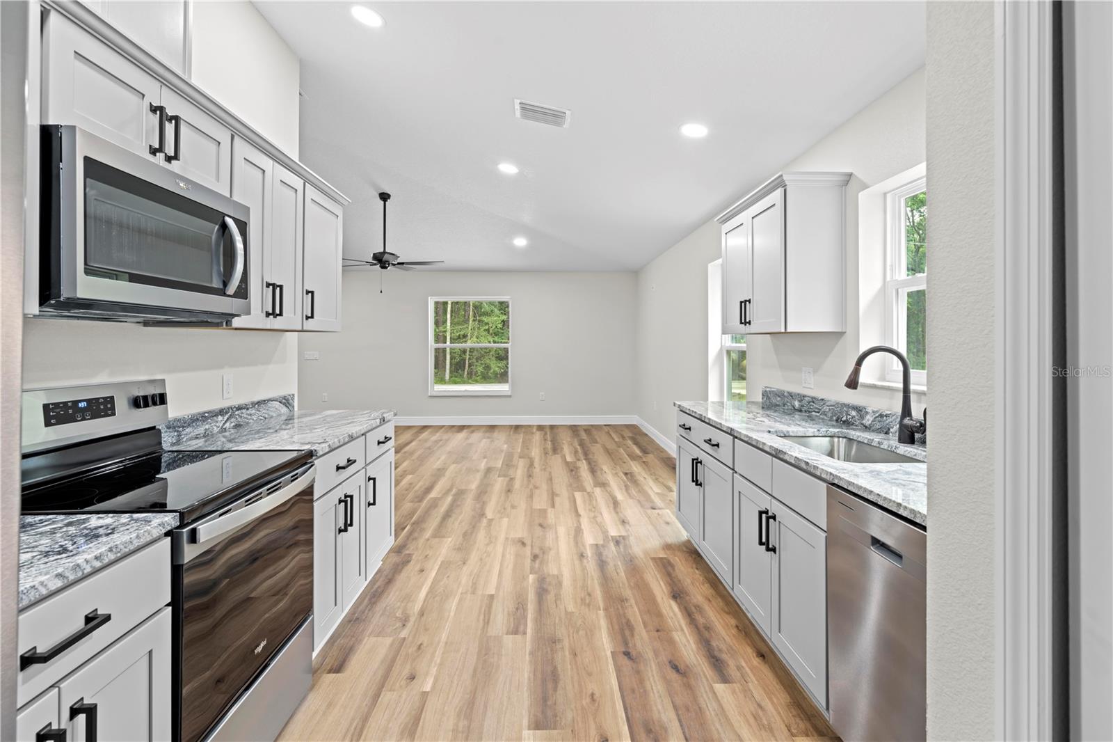 Image 12 of 31 For 19275 Wildwood Drive