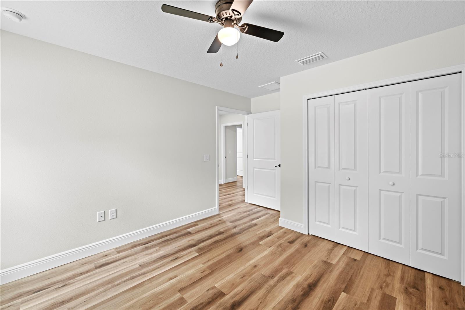 Image 18 of 31 For 19275 Wildwood Drive