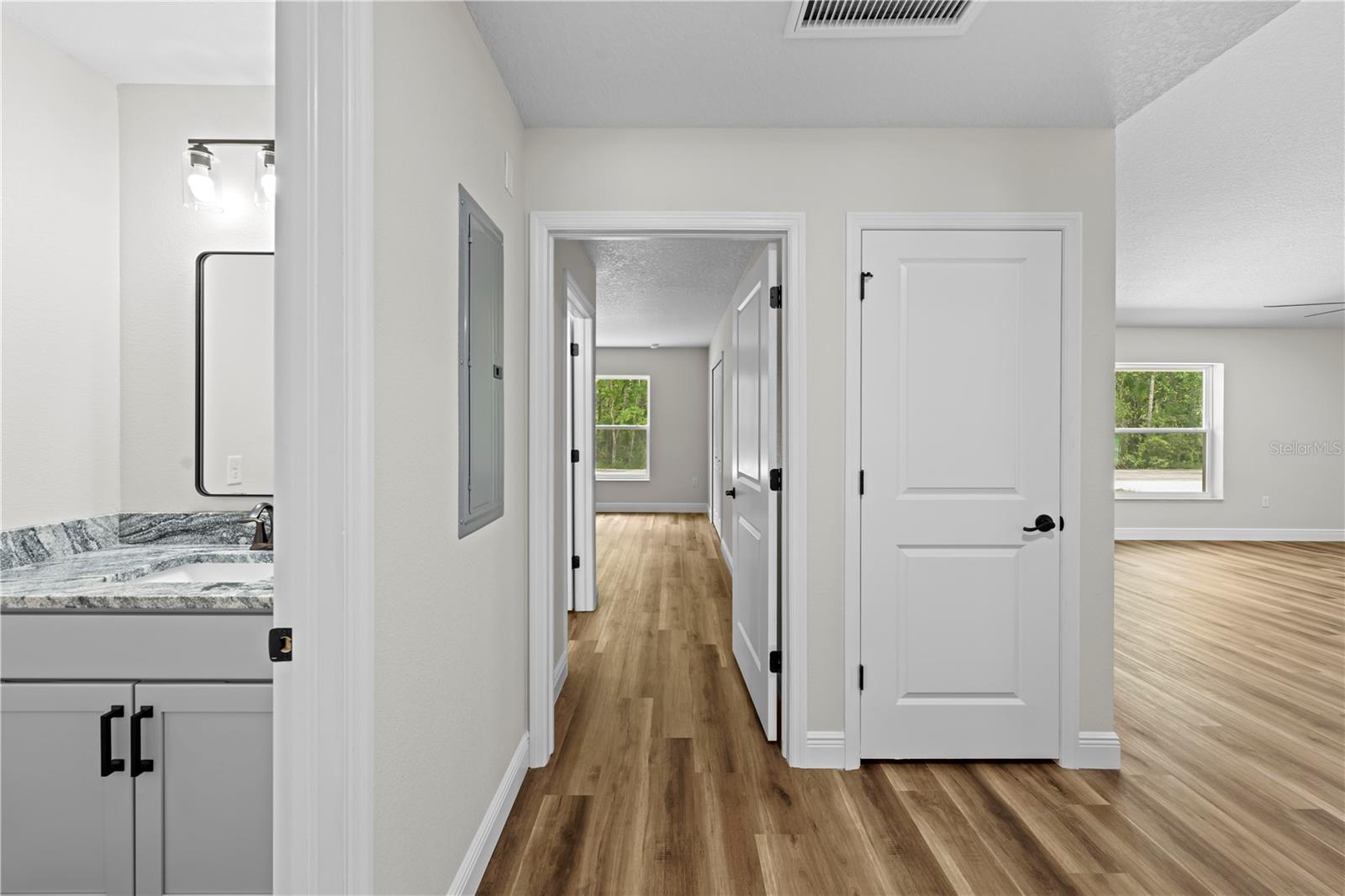Image 22 of 31 For 19275 Wildwood Drive