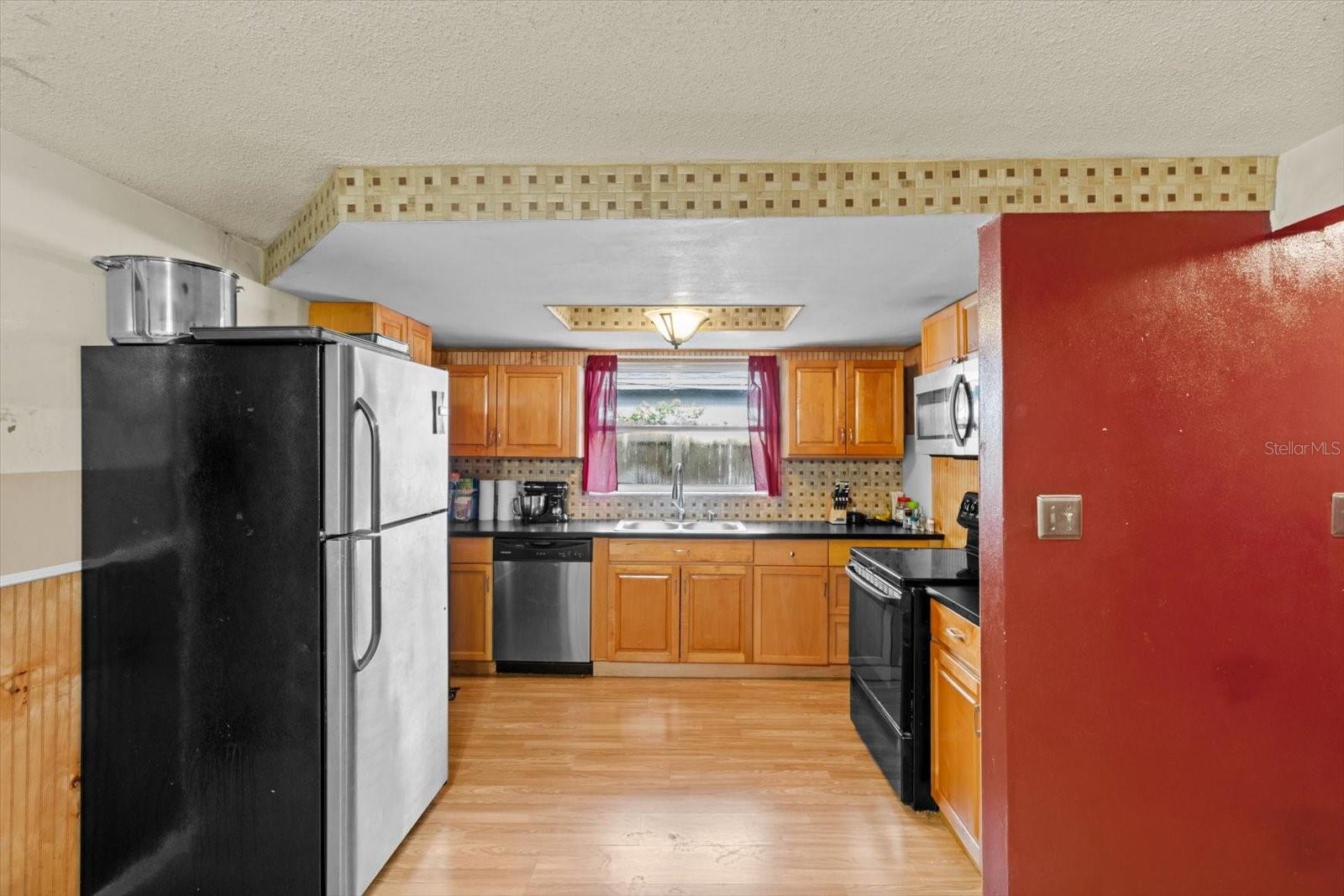 Image 12 of 43 For 7040 Fox Hollow Drive