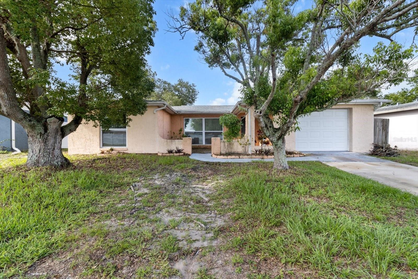 Image 2 of 43 For 7040 Fox Hollow Drive