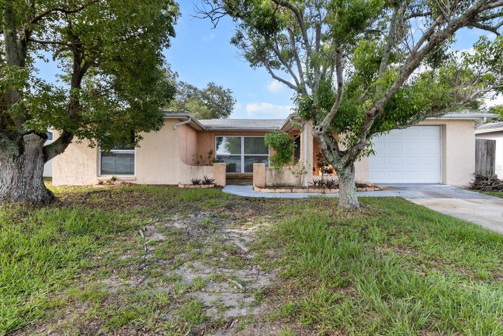 Image 3 of 43 For 7040 Fox Hollow Drive