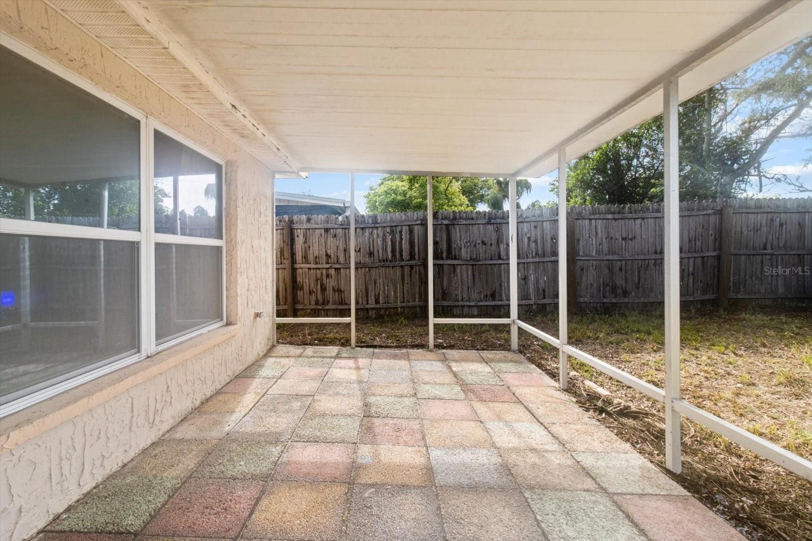 Image 32 of 43 For 7040 Fox Hollow Drive