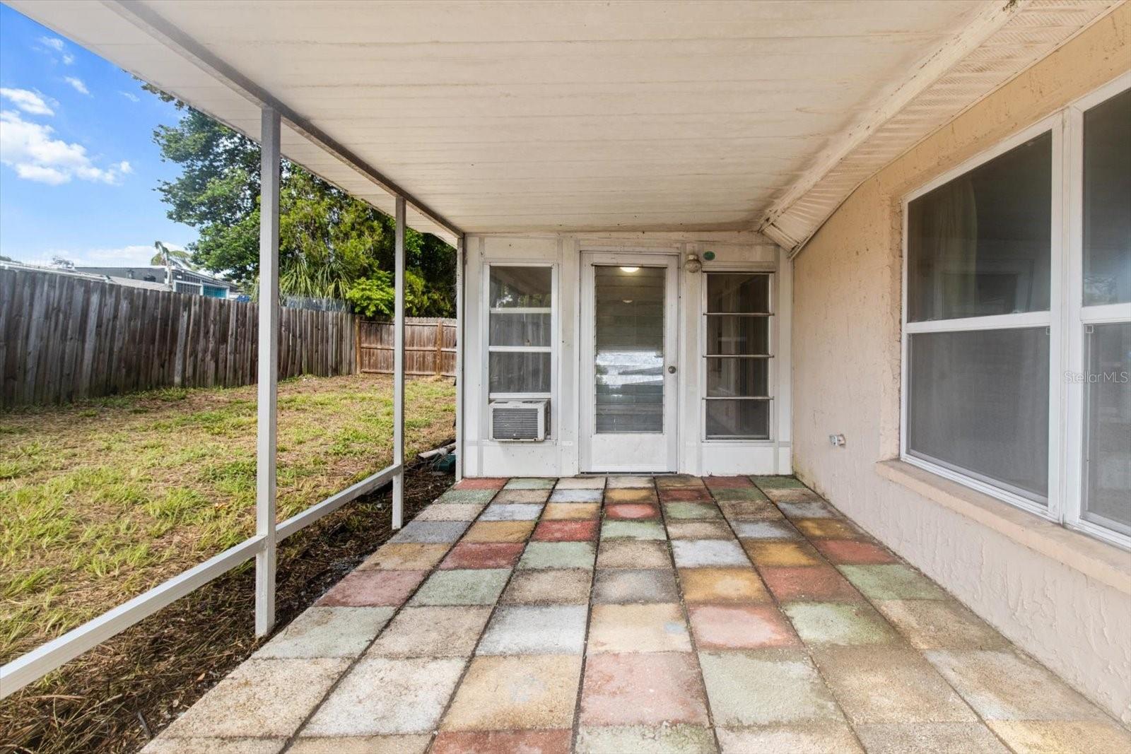 Image 33 of 43 For 7040 Fox Hollow Drive