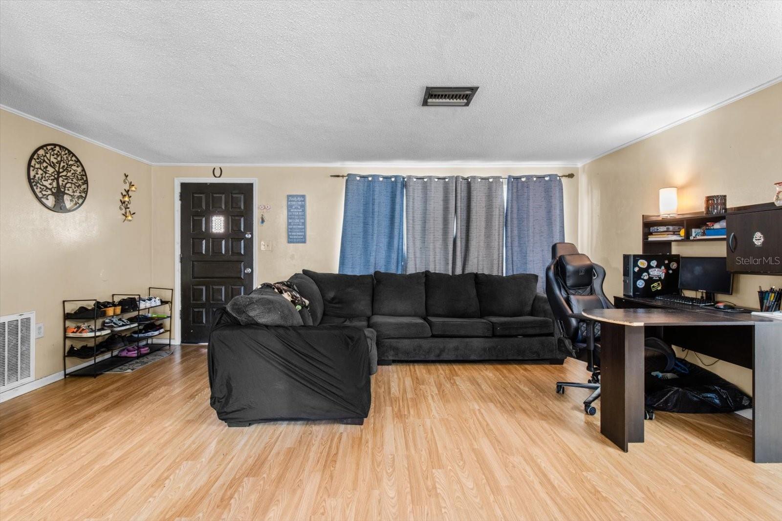 Image 9 of 43 For 7040 Fox Hollow Drive