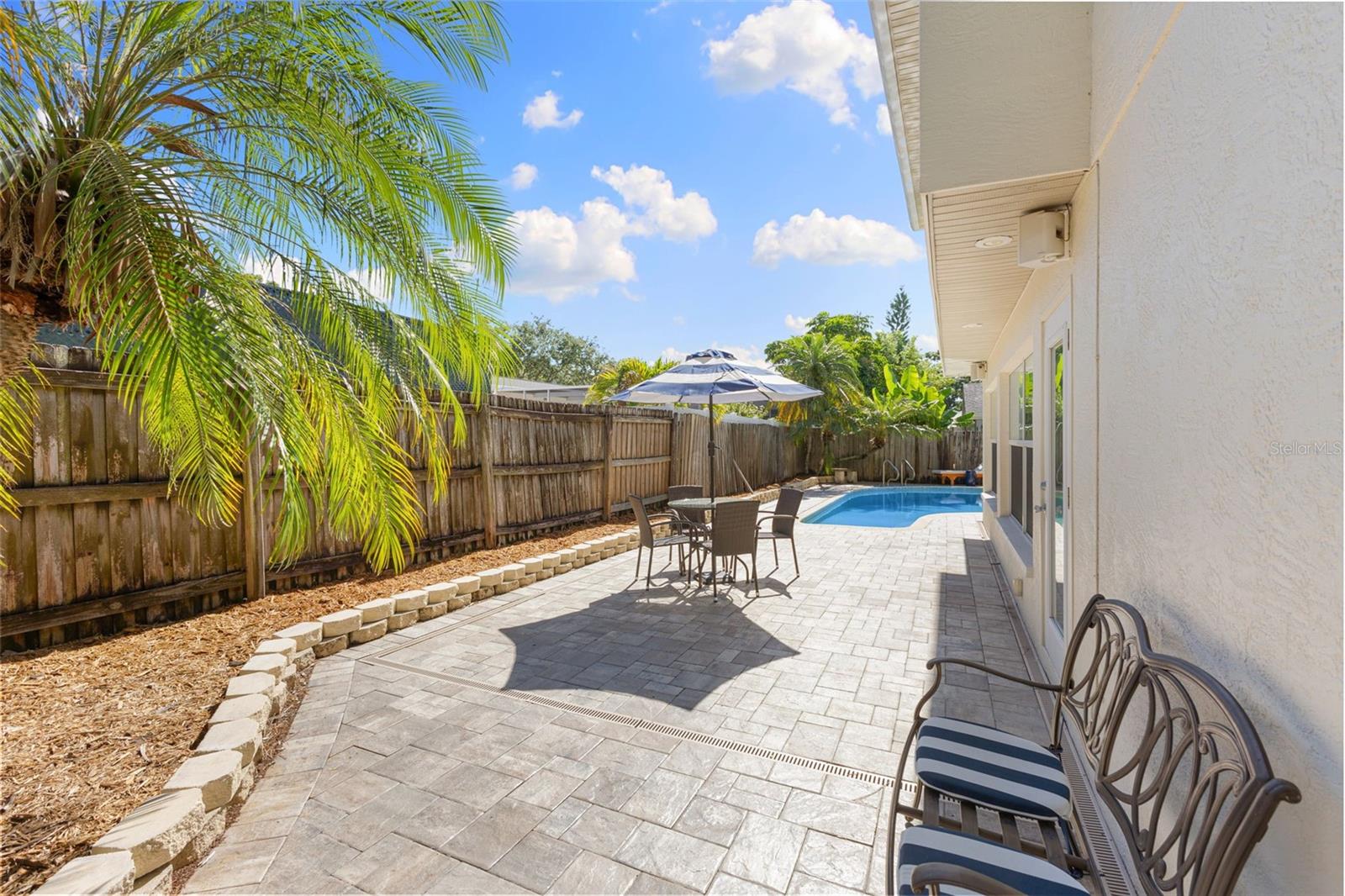 Image 35 of 51 For 218 Bay Hills Boulevard
