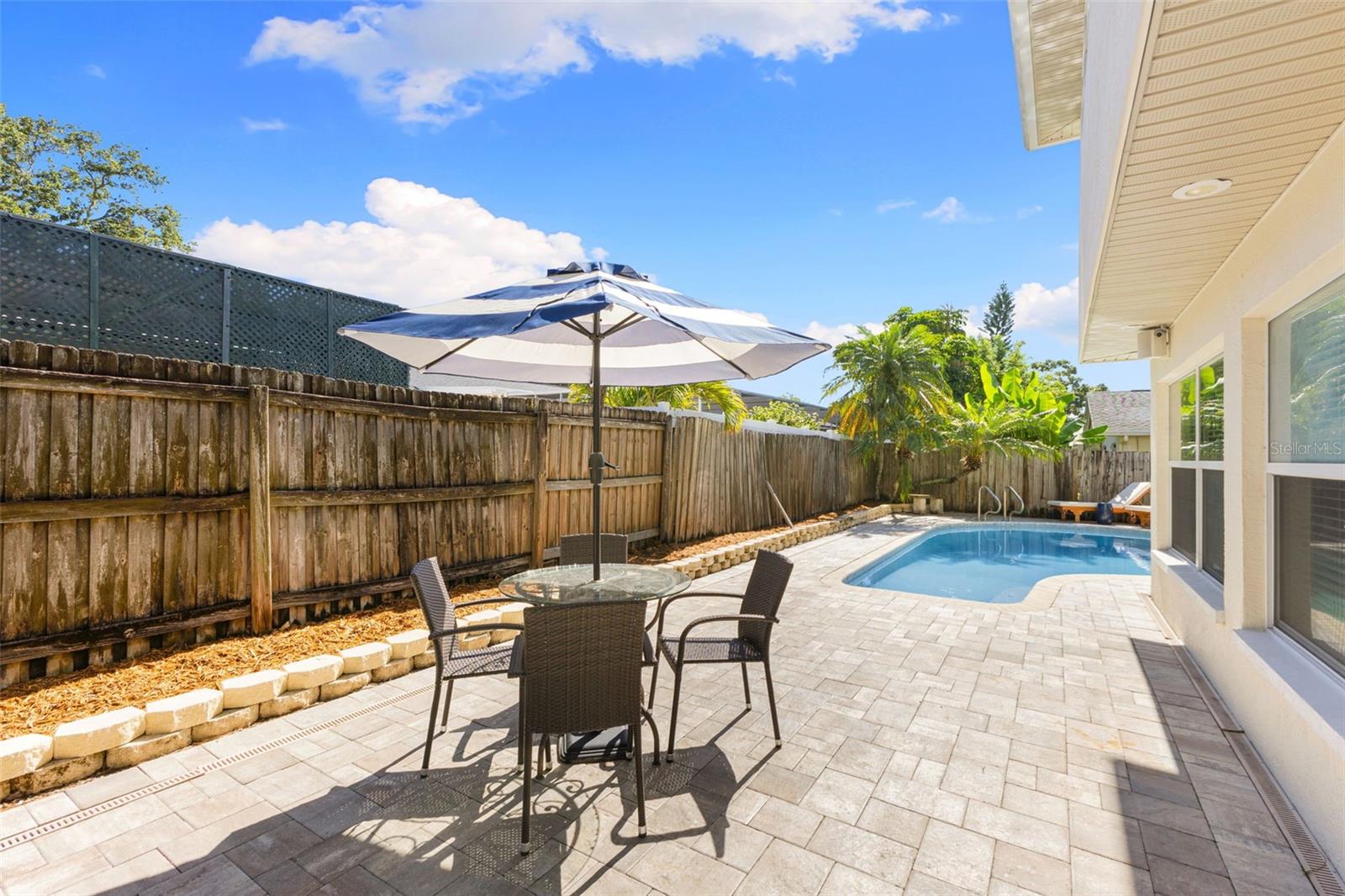 Image 43 of 51 For 218 Bay Hills Boulevard