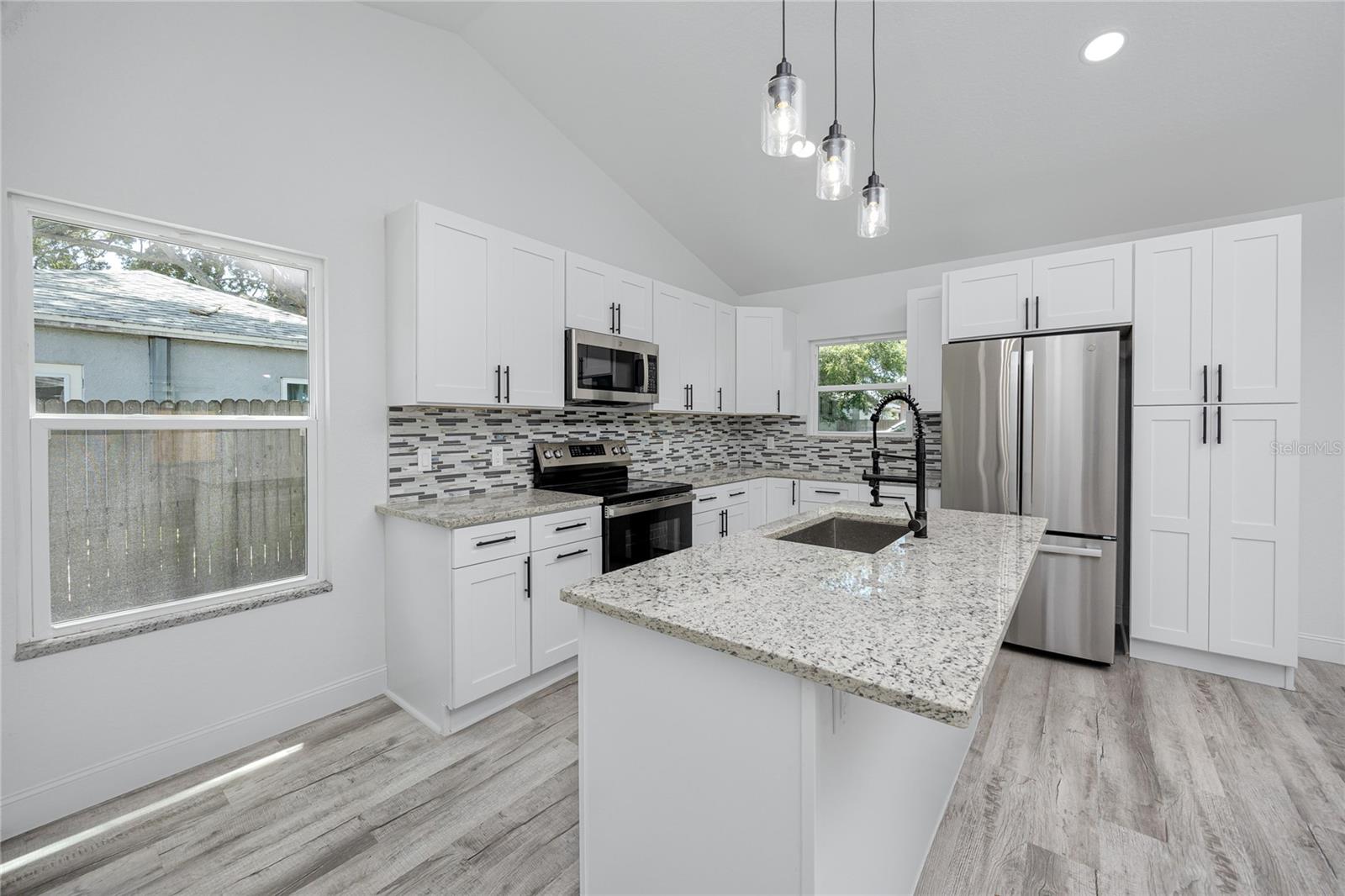 Image 10 of 45 For 2859 38th Avenue N