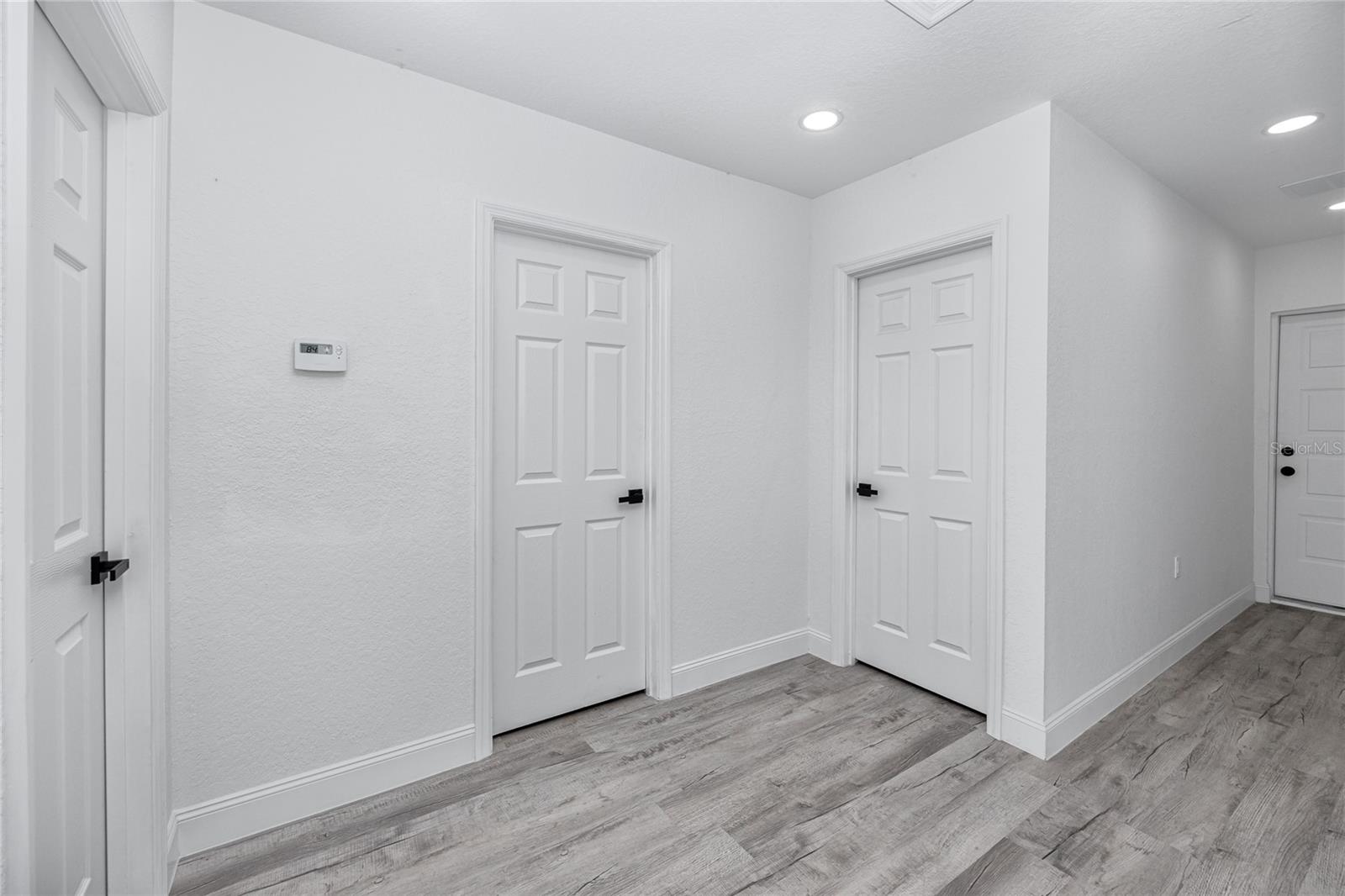 Image 16 of 45 For 2859 38th Avenue N