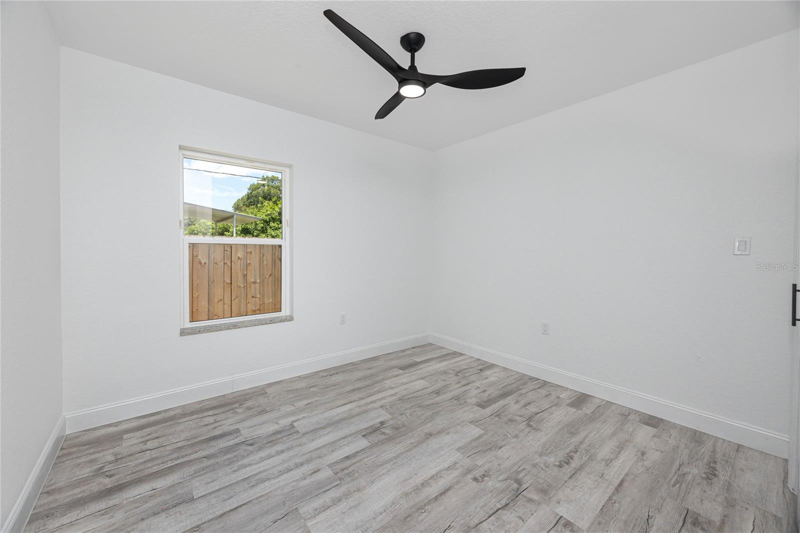 Image 29 of 45 For 2859 38th Avenue N