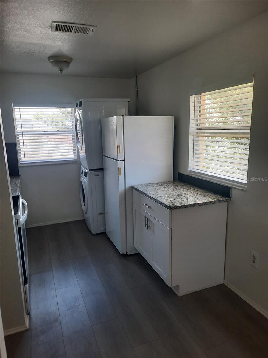Image 4 of 9 For 2802 Banza Street