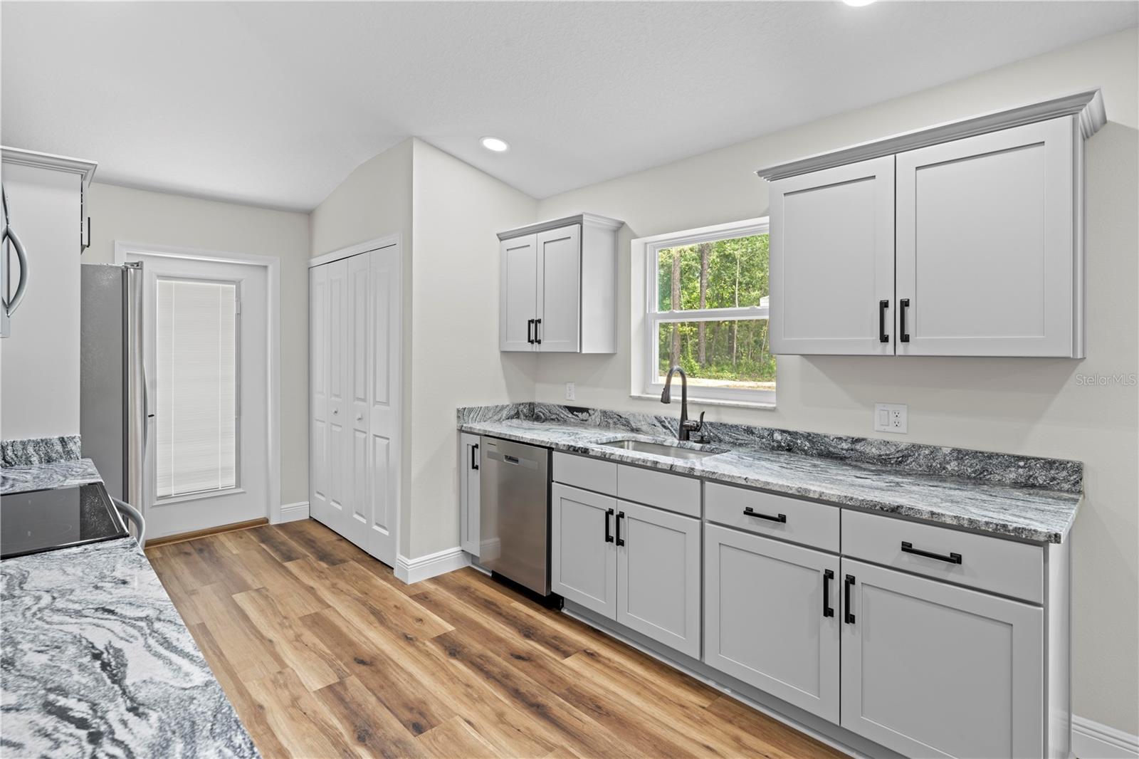 Image 10 of 30 For 19267 Wildwood Drive