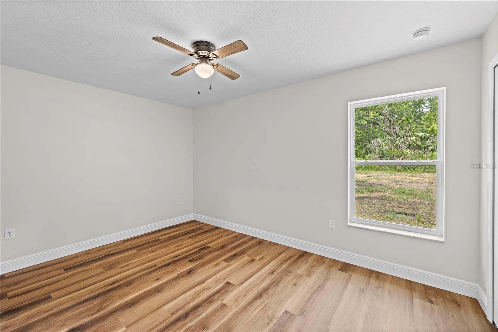 Image 23 of 30 For 19267 Wildwood Drive