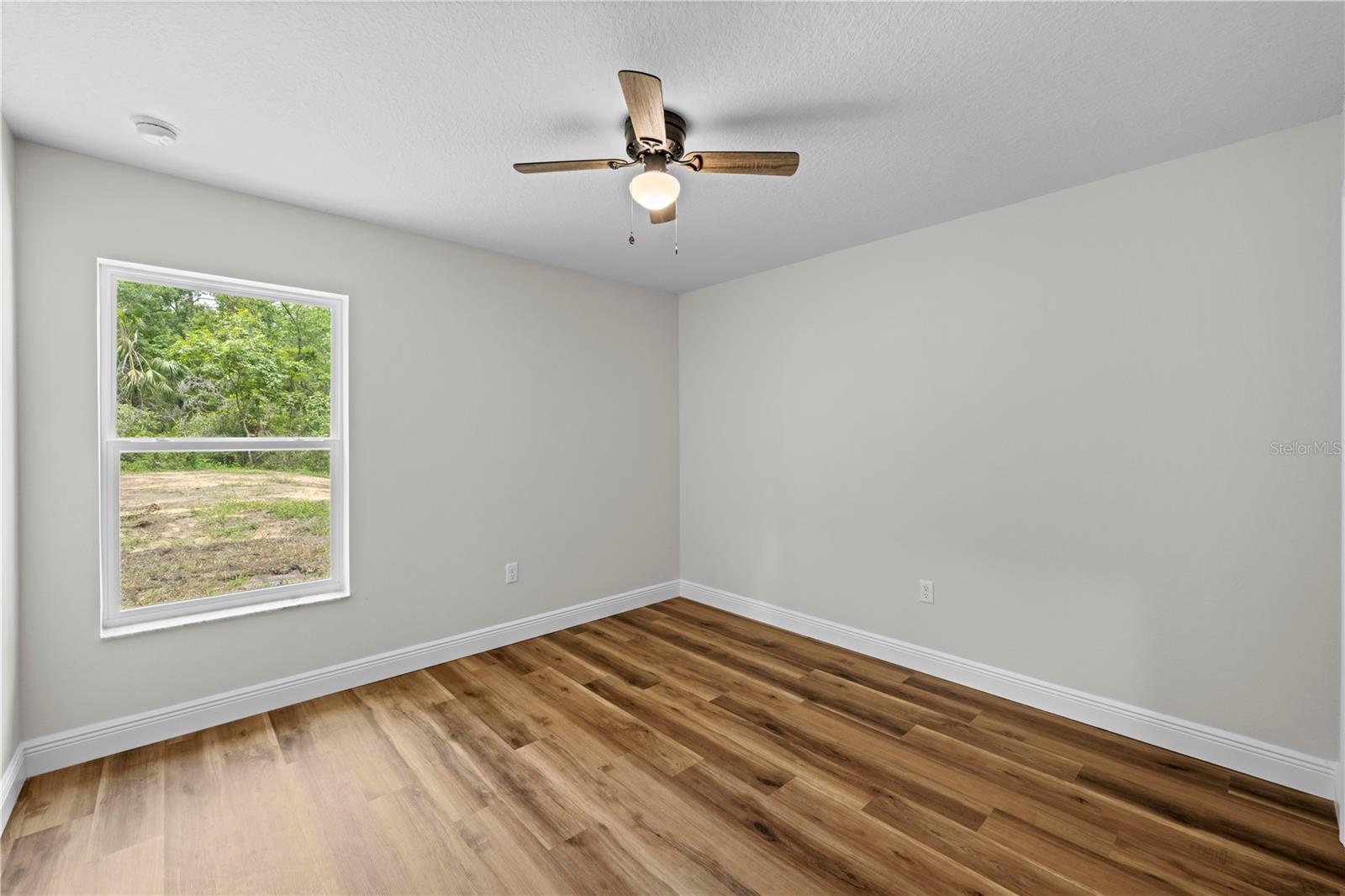 Image 28 of 30 For 19267 Wildwood Drive