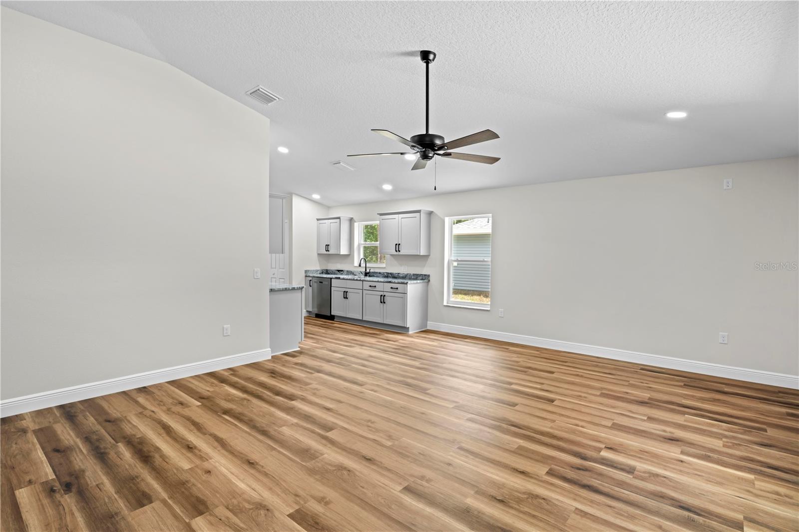 Image 4 of 30 For 19267 Wildwood Drive