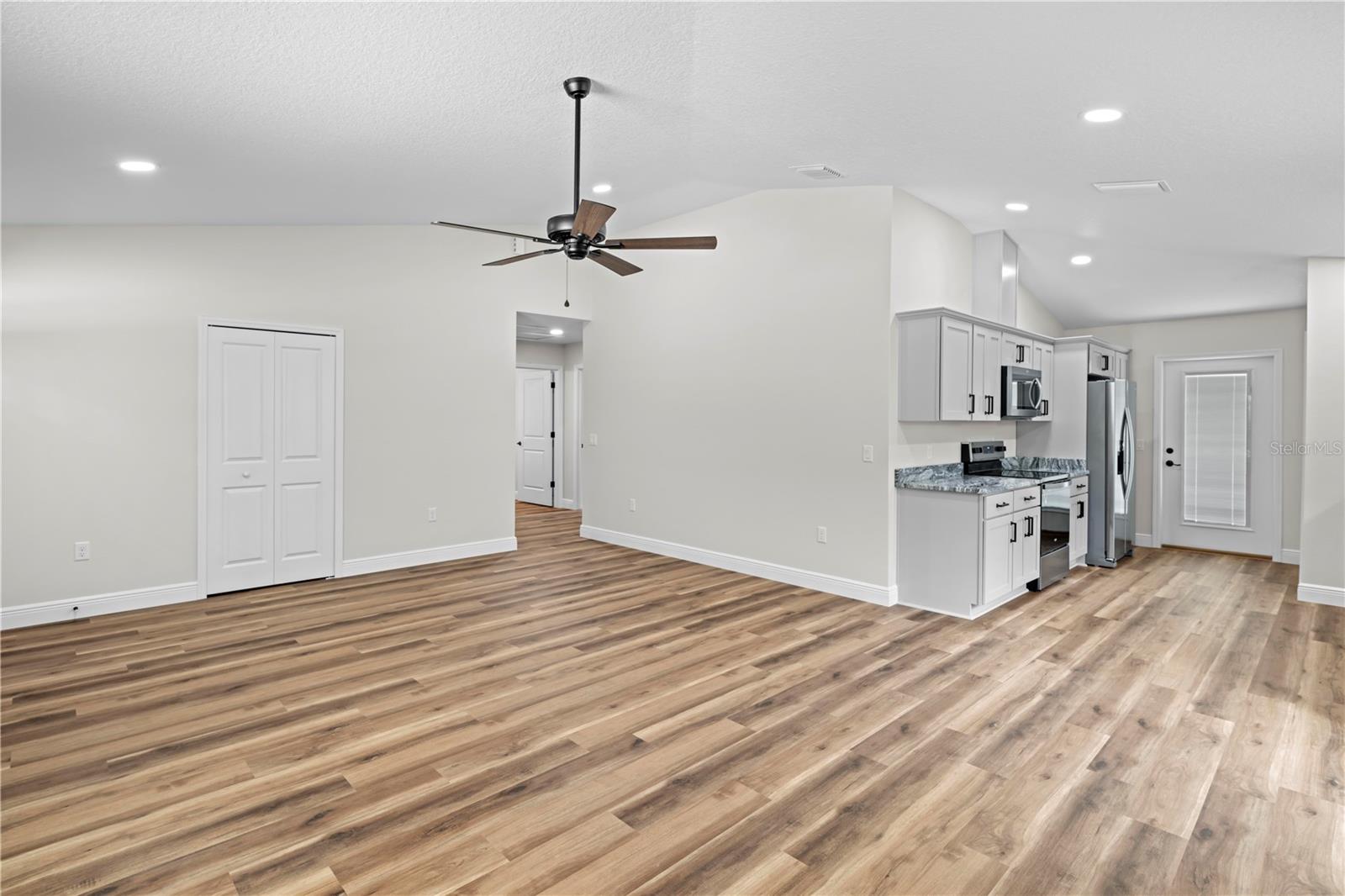 Image 8 of 30 For 19267 Wildwood Drive