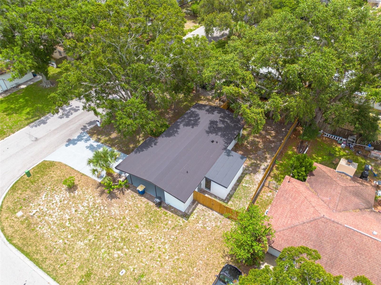 Image 27 of 29 For 1608 Carlos Avenue