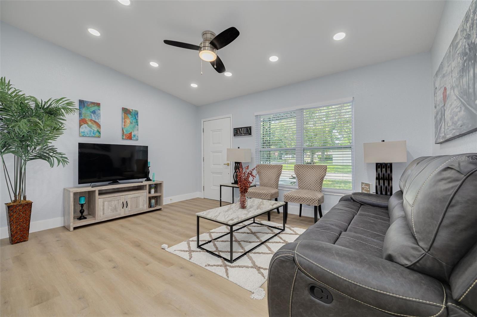 Image 7 of 29 For 1608 Carlos Avenue