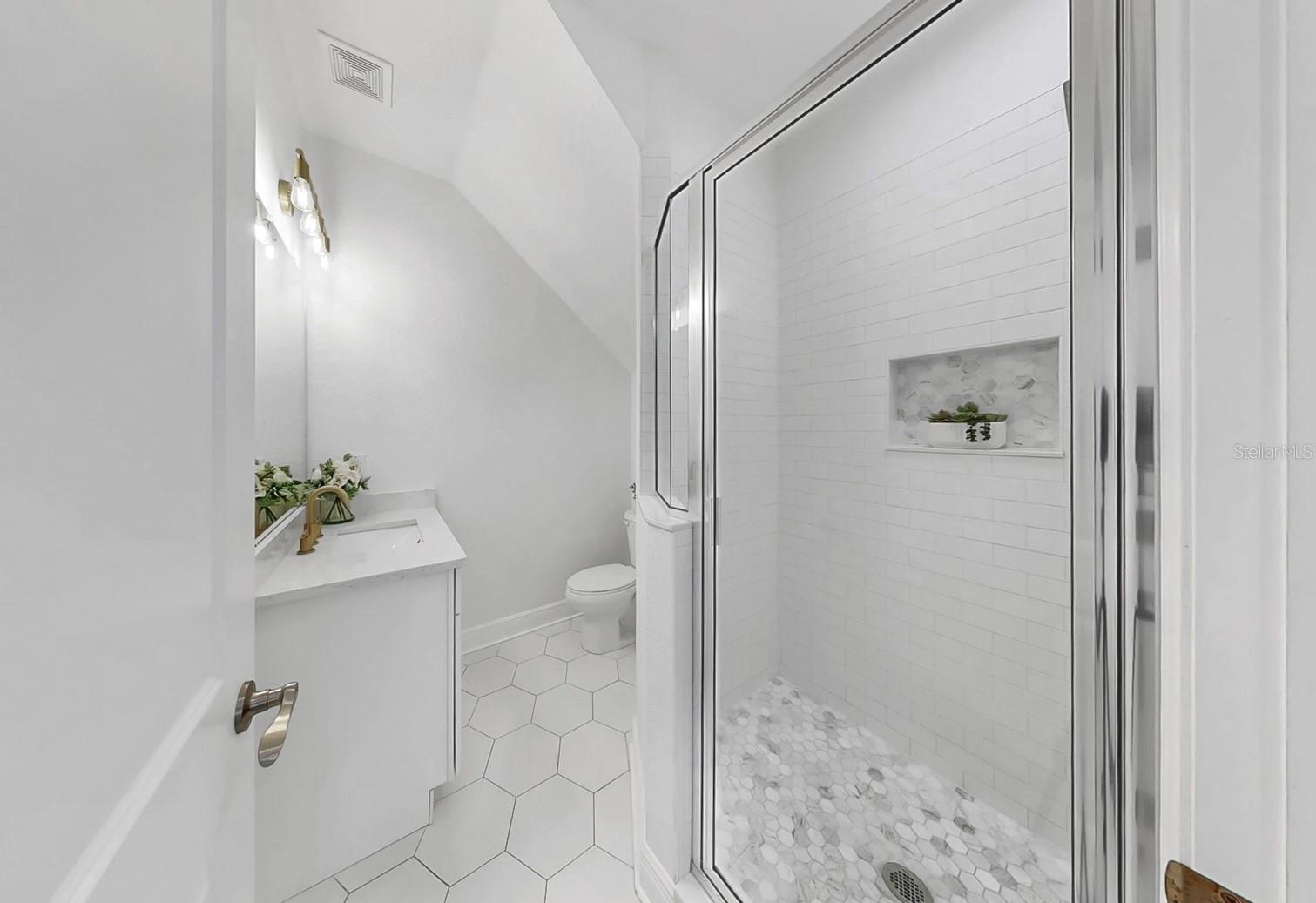 Image 12 of 66 For 2918 21st Street