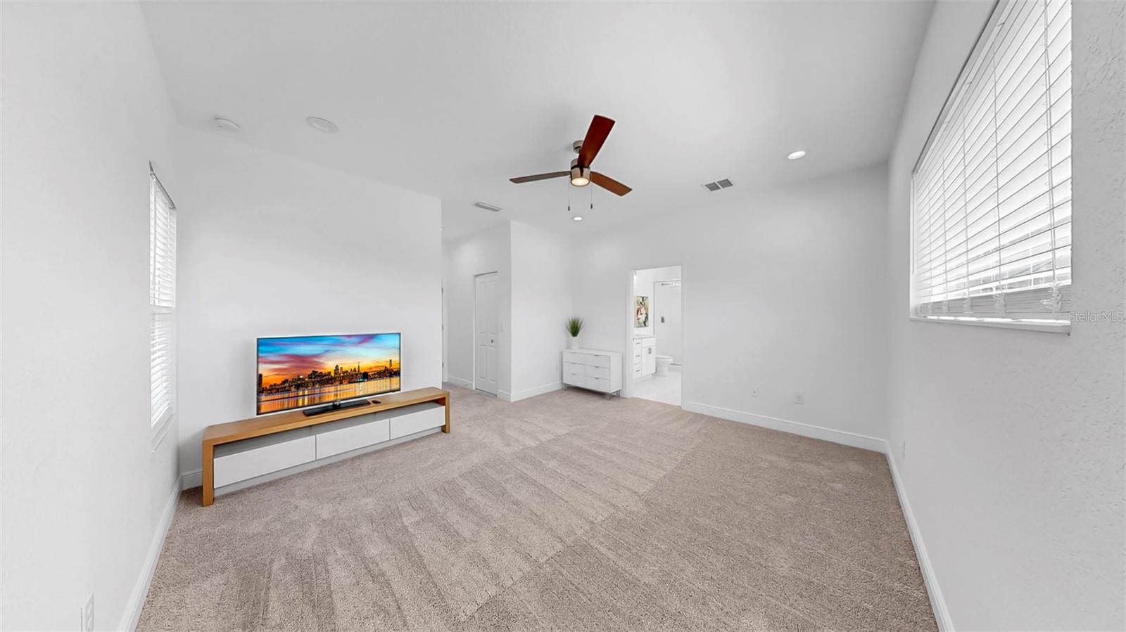 Image 35 of 66 For 2918 21st Street