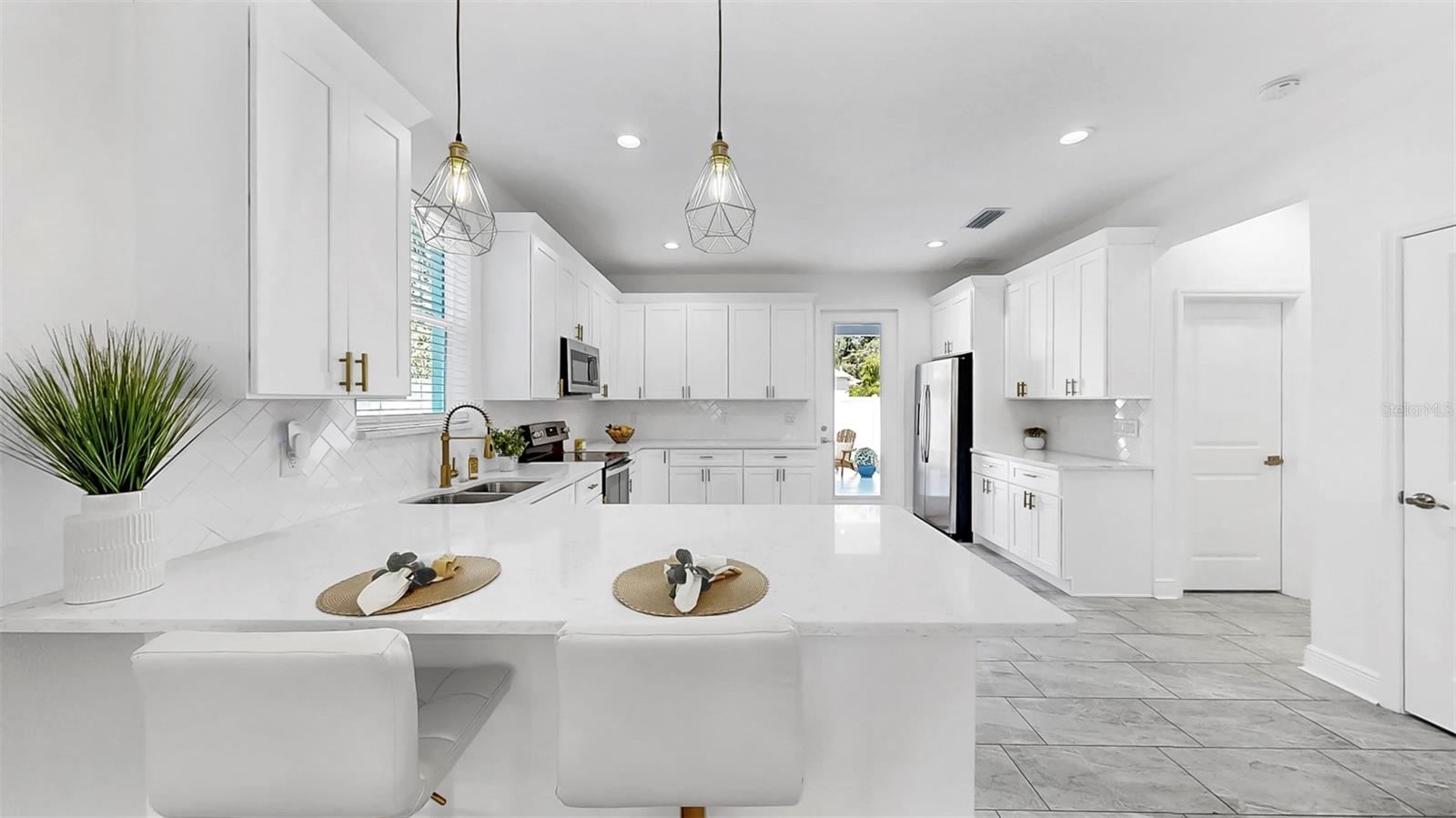 Image 45 of 66 For 2918 21st Street