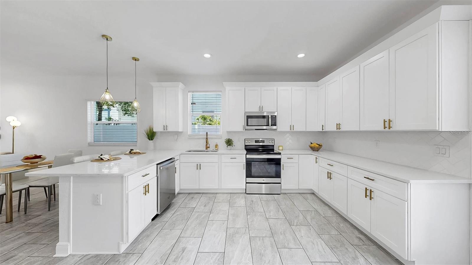 Image 8 of 66 For 2918 21st Street
