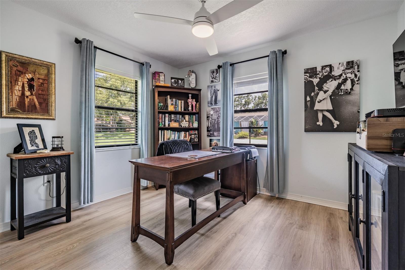 Image 10 of 59 For 37147 Foxrun Place
