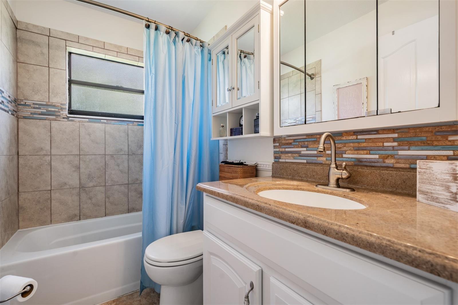 Image 15 of 59 For 37147 Foxrun Place