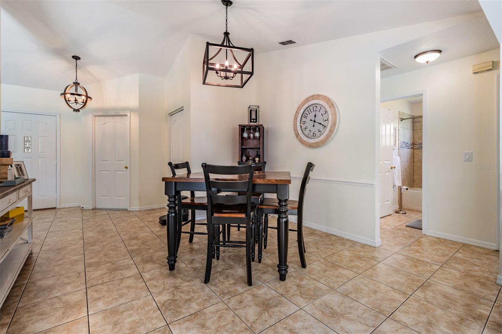 Image 29 of 59 For 37147 Foxrun Place