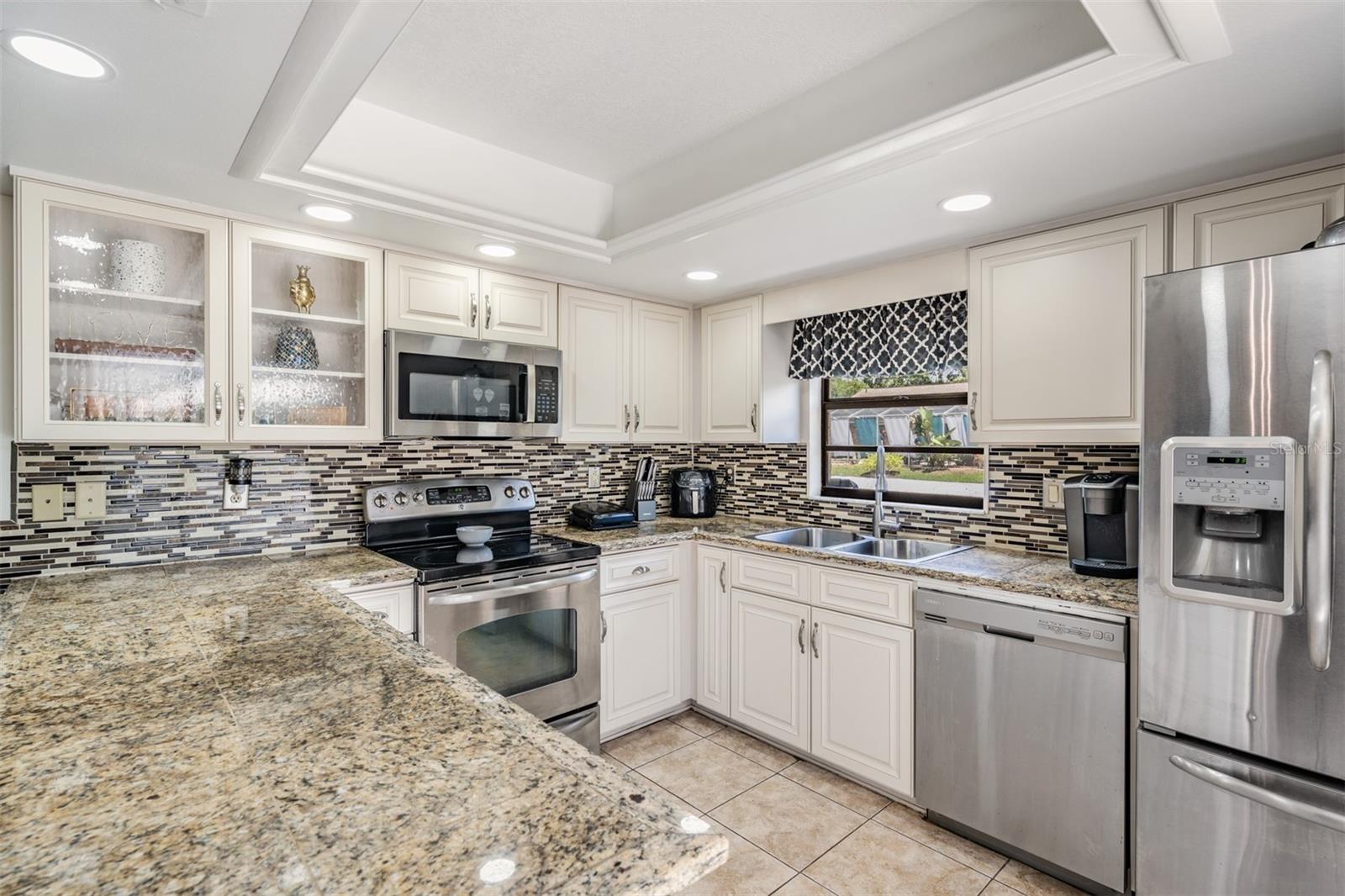 Image 3 of 59 For 37147 Foxrun Place