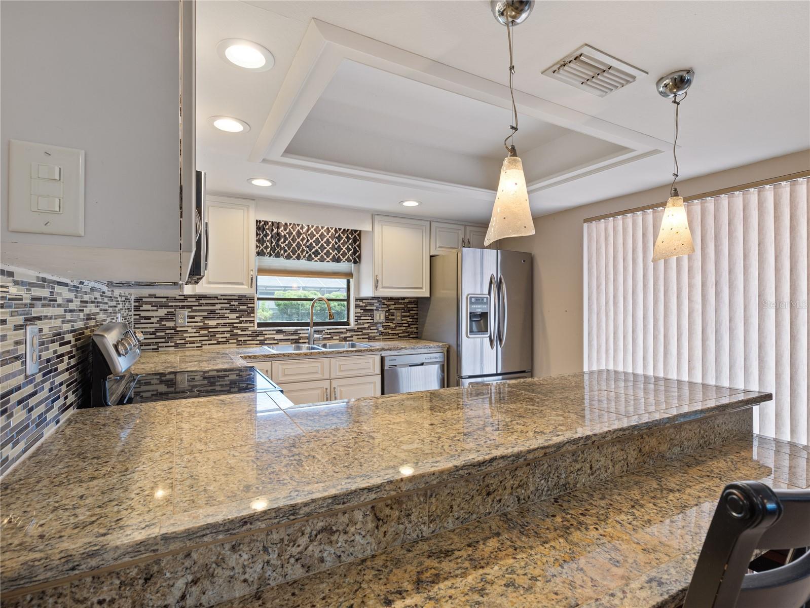 Image 34 of 59 For 37147 Foxrun Place
