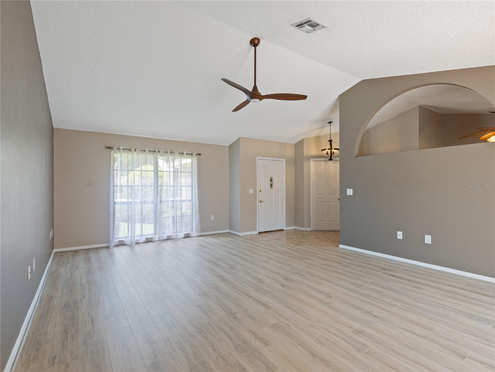 Image 47 of 59 For 37147 Foxrun Place