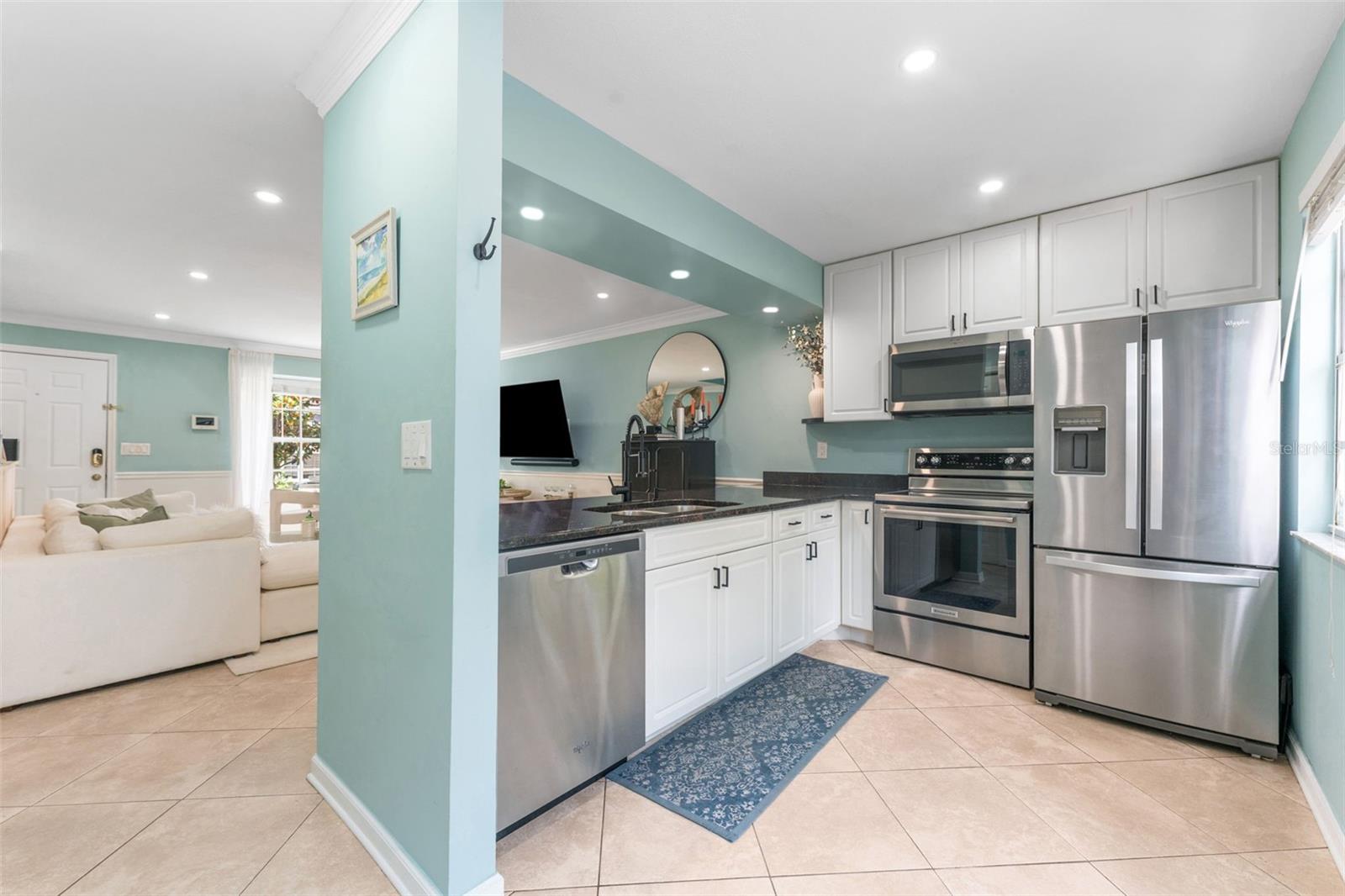 Image 11 of 26 For 2809 Platt Street 6